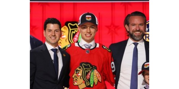 Les Blackhawks de Chicago remportent le premier choix au repêchage de 2023 Les Blackhawks de Chicago remportent le premier choix au repêchage de 2023